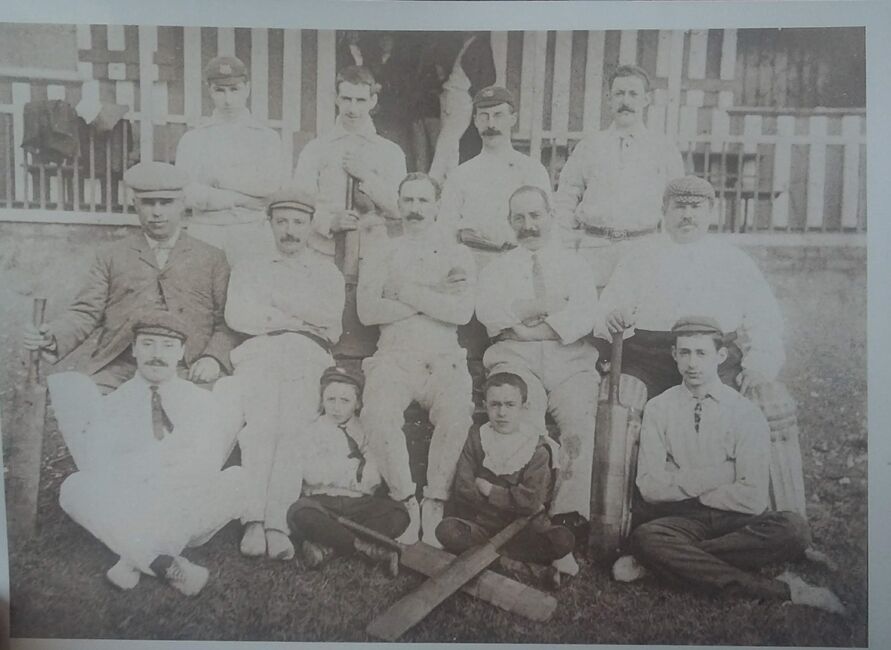 Lichtenstein family cricket team, 1903
