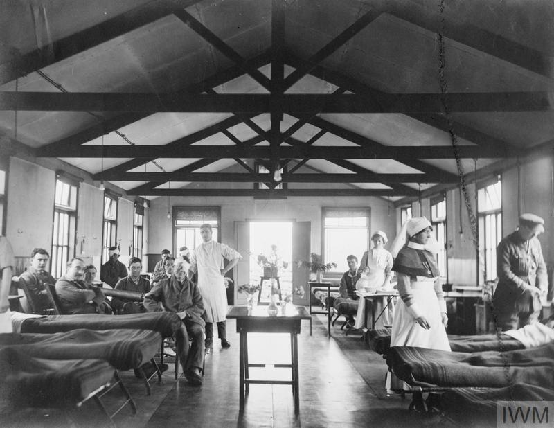 A ward in the No. 83 Dublin Hospital at Boulogne. © IWM (Q 108196)