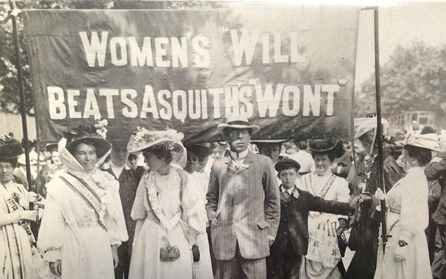 Israel along with wife Edith at a rally for women's suffrage
