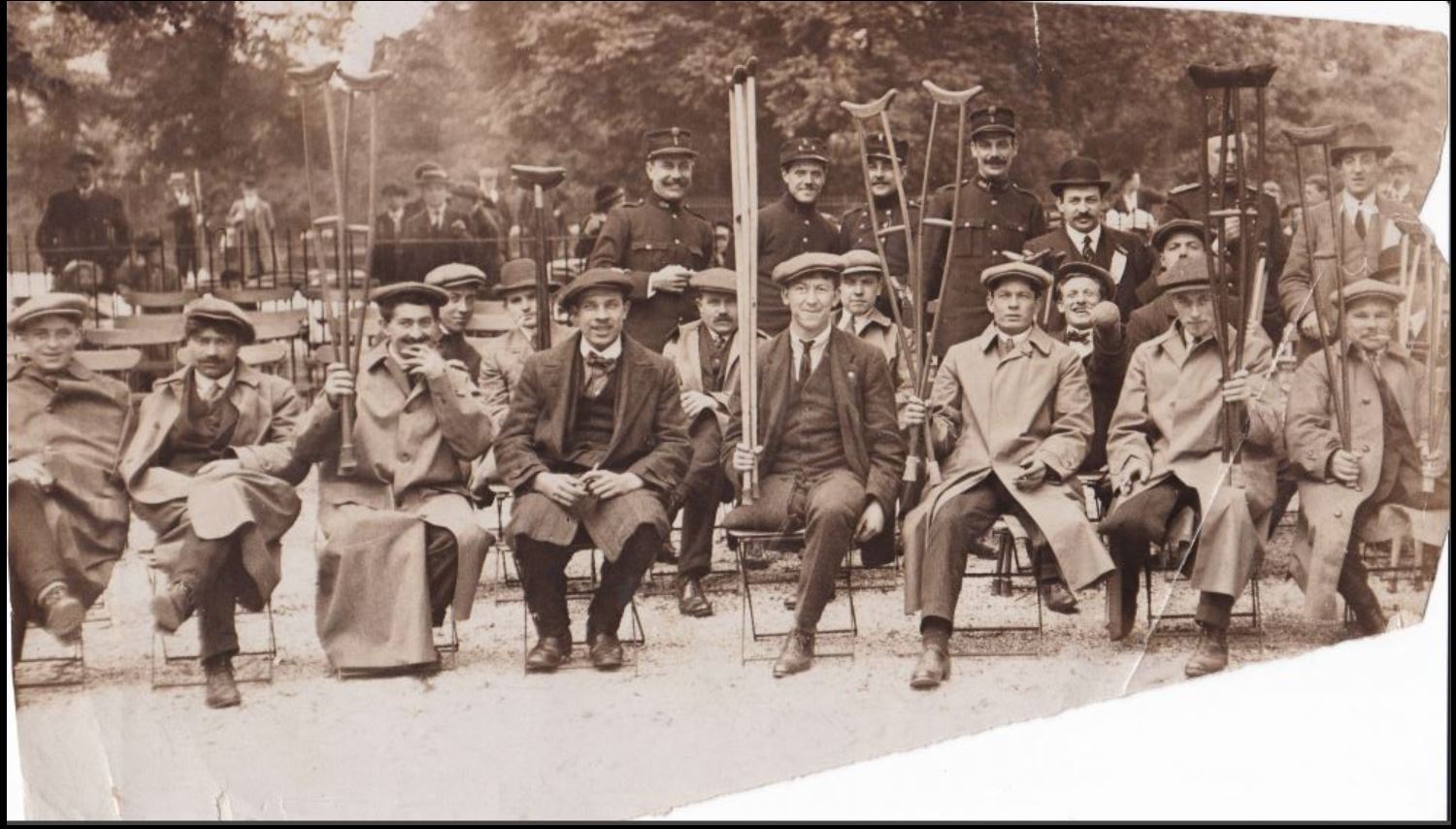 One legged Belgian Soldiers, Jacques Blom in the suit