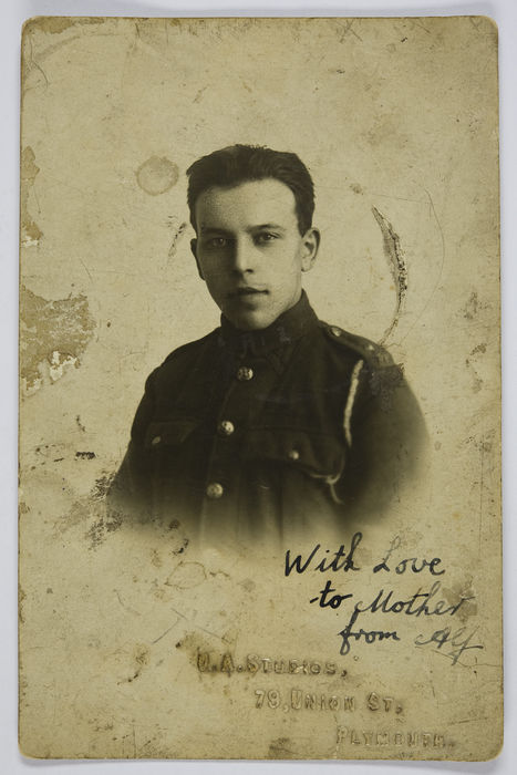 Collection of 14 photographs of Abraham (Alf) Vollansky member of the Jewish Legion. ©Jewish Museum London/Jewish Military Museum	