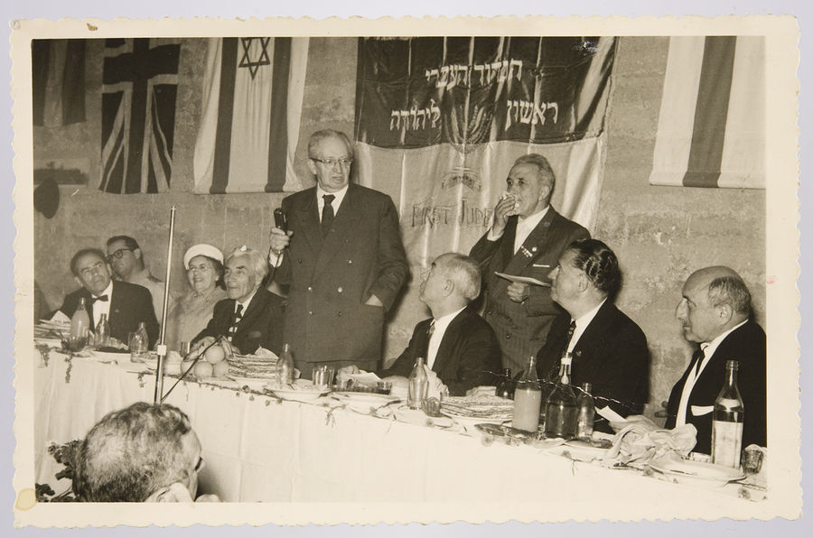 20 photographs/postcards from Palestine in WW1 and photograph and flower book from Jerusalem. ©Jewish Museum London/Jewish Military Museum	