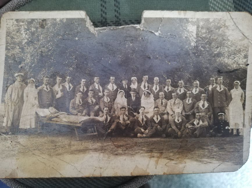 Wolfe and other patients at Chapel Allerton military hospital