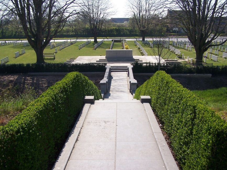 Essex Farm Cemetery, CWGC photo