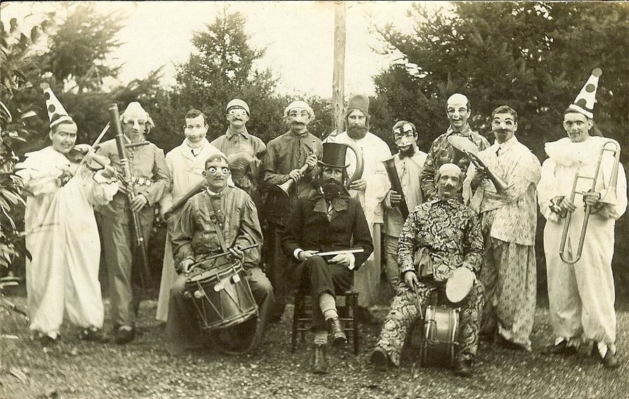Patients from the VAD hospital in Balcombe at the concert held by Mrs Messel
