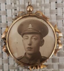 Jack Mendelovitch locket