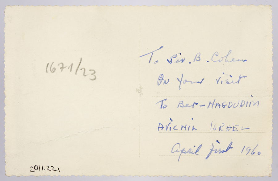 20 photographs/postcards from Palestine in WW1 and photograph and flower book from Jerusalem. ©Jewish Museum London/Jewish Military Museum	