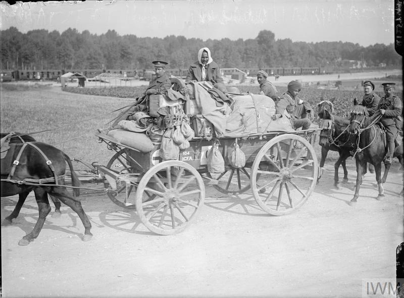 Field Ambulance transport waggon at Heilly, Somme. September 1916. © IWM (Q 1257)
