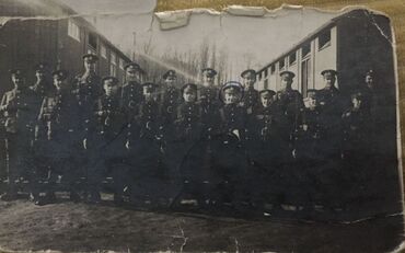 Albert (bottom fourth from right)