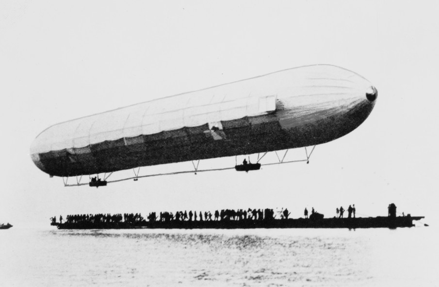 First flight of the LZ1, 2 July 1900, at Lake Constance. Public domain