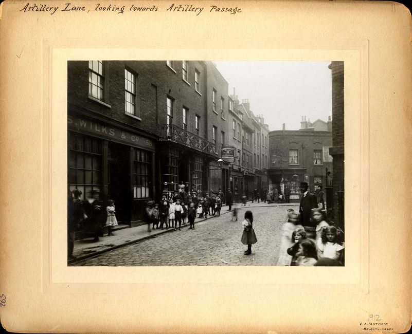 Artillery Lane looking towards Artillery Passage