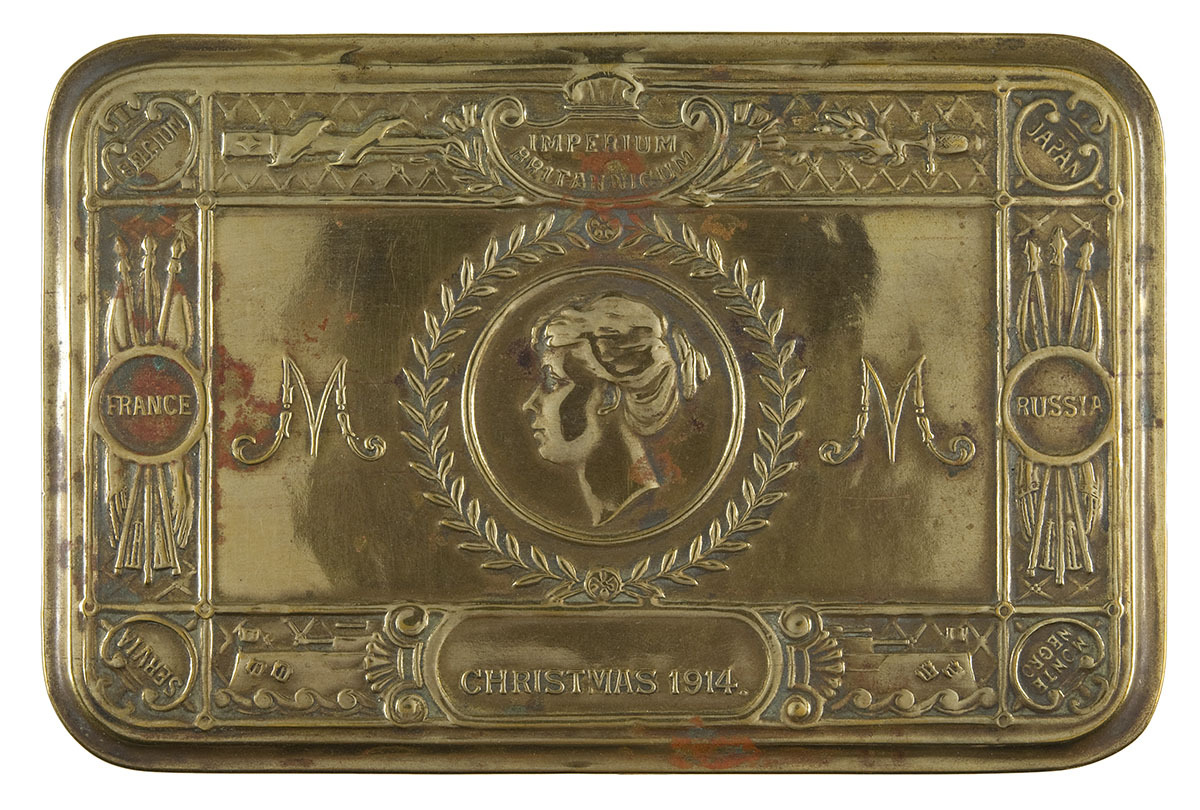 A Princess Royal (Louise) presentation sweet box given to troops during WW1. ©Jewish Museum London/Jewish Military Museum