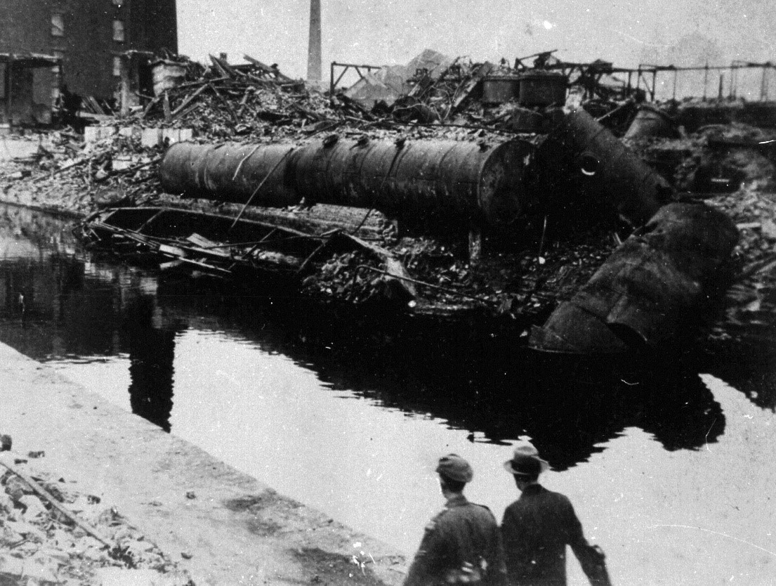 Waste acid tanks blown into the canal (Image: Tameside Local Studies Library)