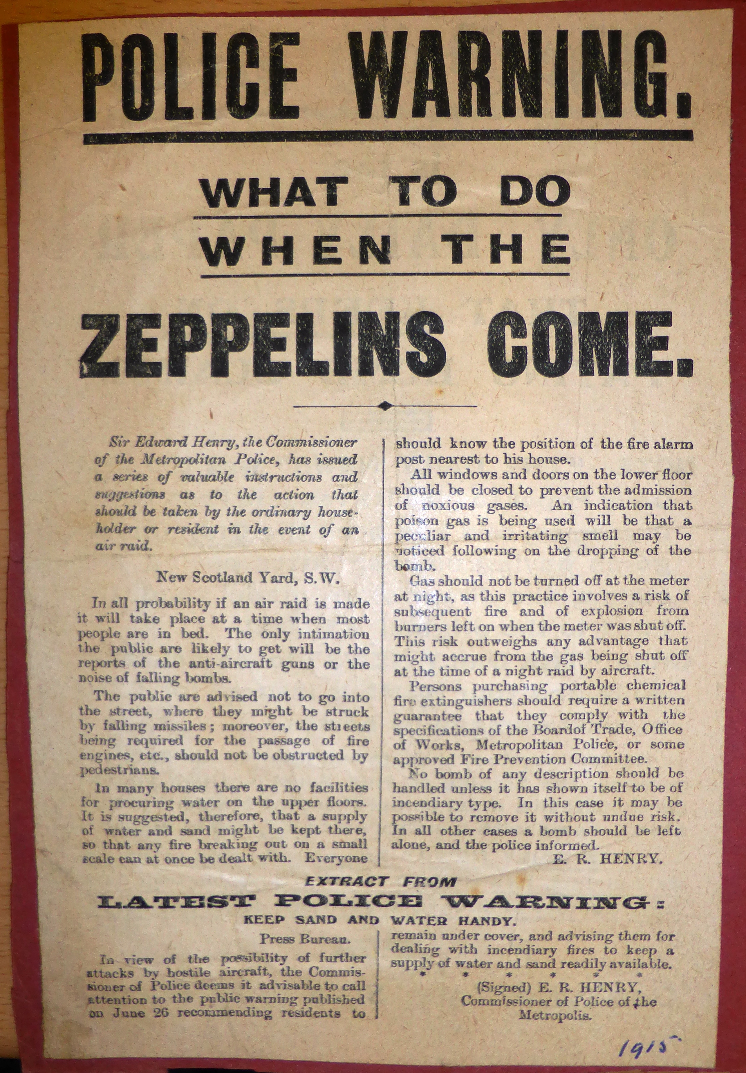 Poster: "Police Warning What to Do When The Zeppelins Come"