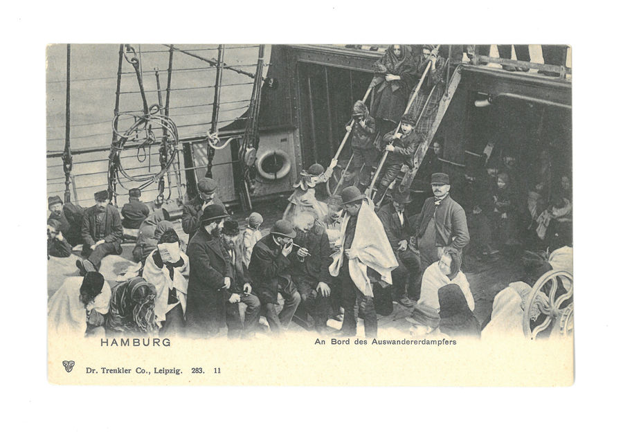 Loading passengers on the Kehrwieder 